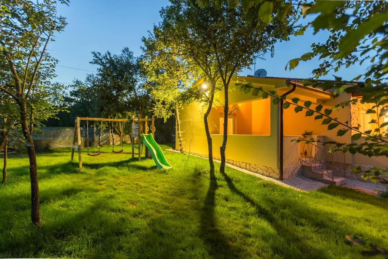 Villa Savey - Heated Pool Sivati 0*,